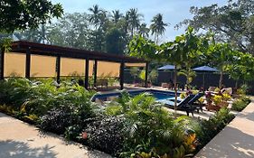 Natura Hotel & Villas